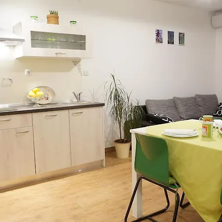 Apartment Luvija *